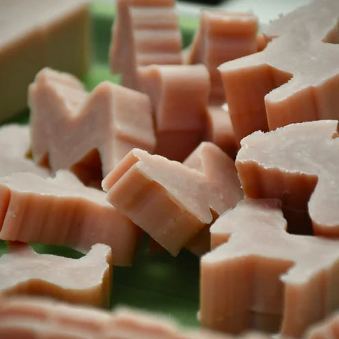 Savonnerie Cornet. La cosmétique au lait frais et cru d'ânesse continue sa mue !